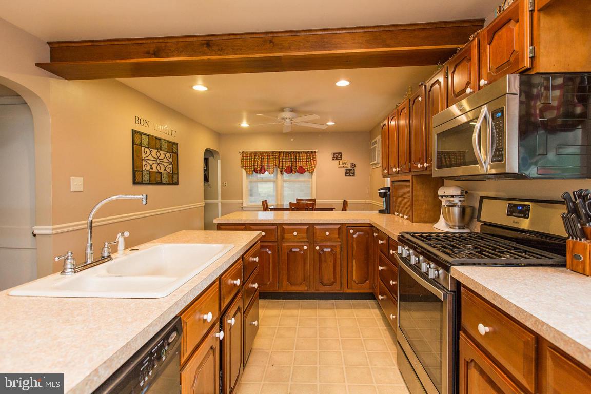 335 Millersville Road Lancaster, PA 17603 - Photo 15 of 51 Gallery Image 15