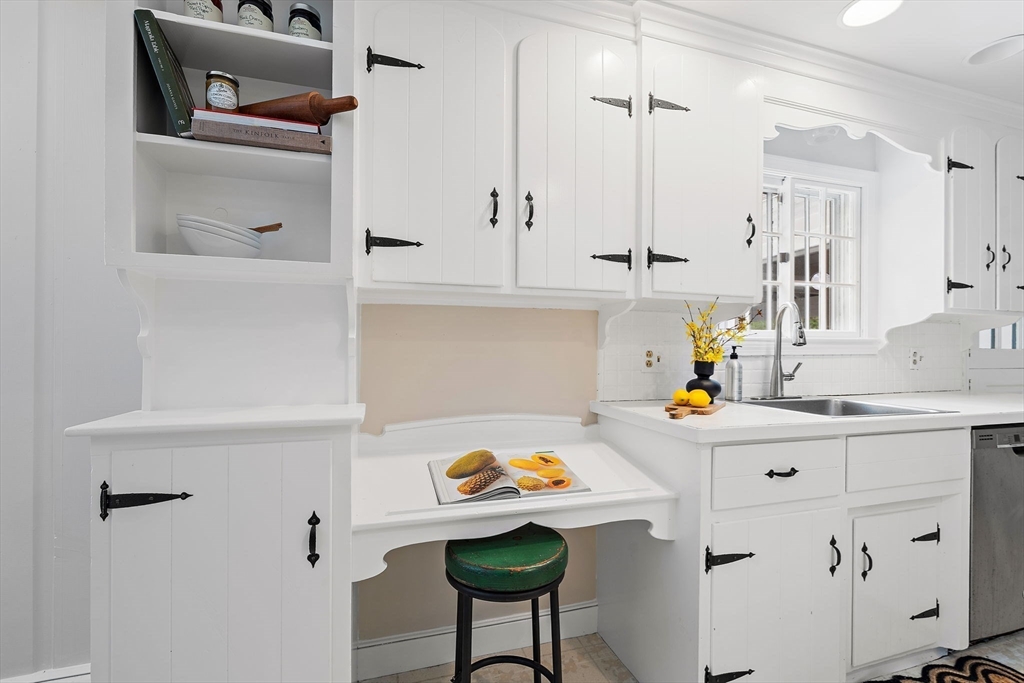 28 Old Village Road Acton, MA 01720 - Photo 16 of 37