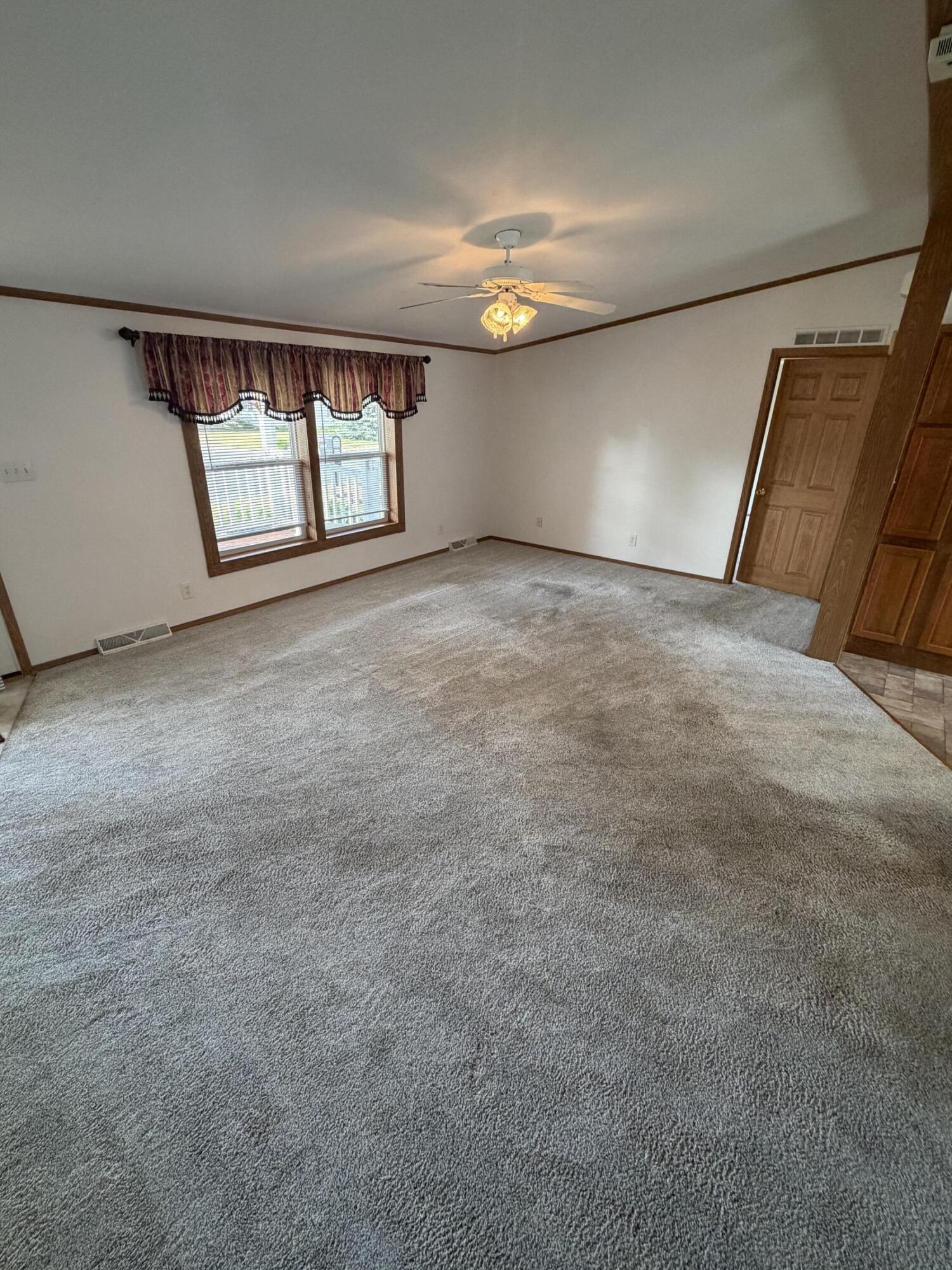 5229 Pine Arbor Ridge, Unit 66 Kalamazoo, MI 49004 - Photo 3 of 27 IMG_0797