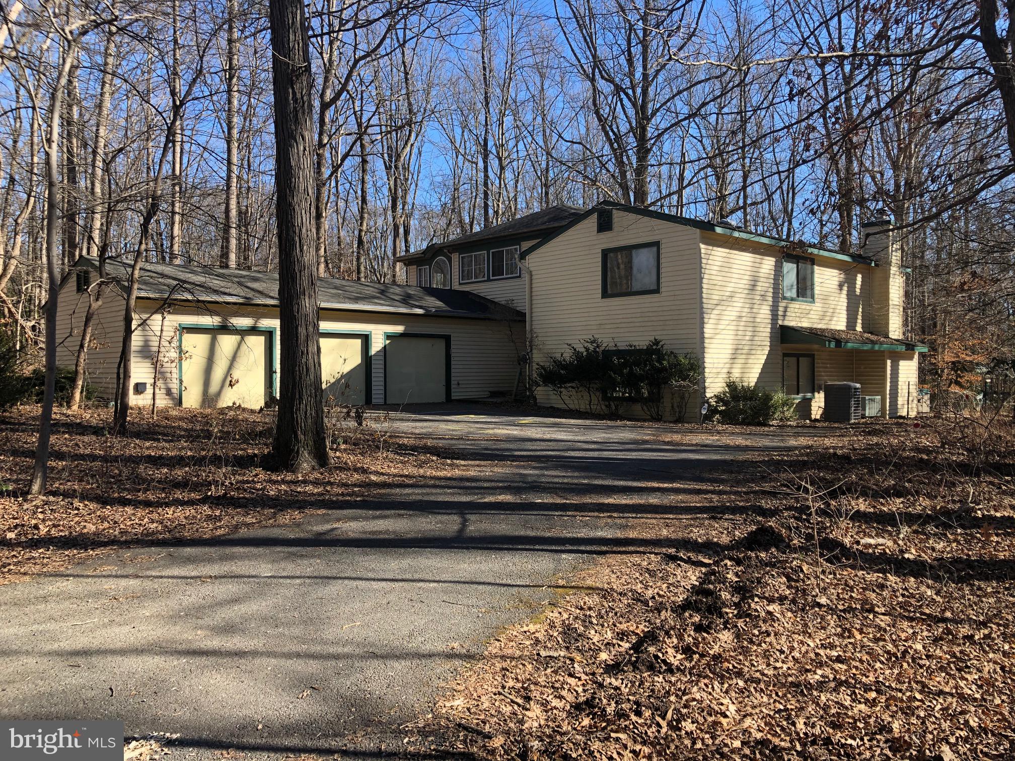 700 Springvale Road Great Falls, VA 22066 - Photo 2 of 6