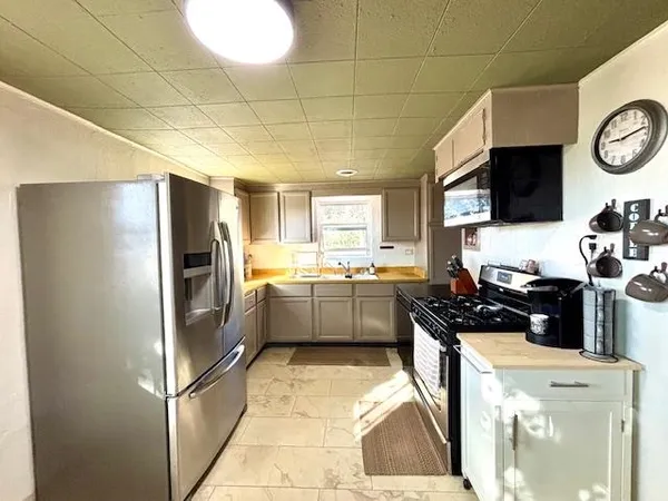 $365,000 | 5636 South County Rd D, Beloit, WI 53511
