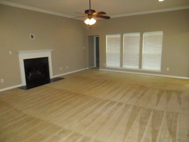 8446 Carousel Court Daphne, AL 36526 - Photo 9 of 22 Living Area