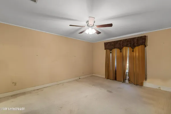 $299,500 | 609 Dabbs Street, Hattiesburg, MS 39401
