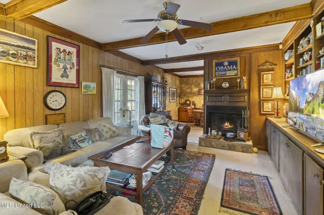 $324,900 | 609 Dabbs Street, Hattiesburg, MS 39401