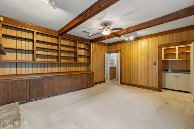 $299,500 | 609 Dabbs Street, Hattiesburg, MS 39401