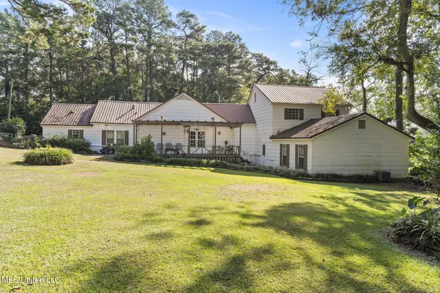 $324,900 | 609 Dabbs Street, Hattiesburg, MS 39401