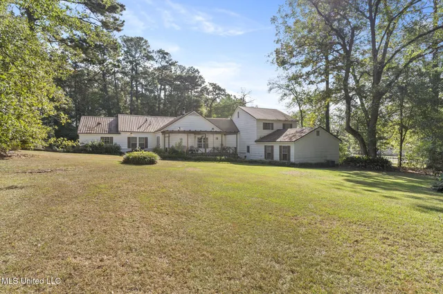 $324,900 | 609 Dabbs Street, Hattiesburg, MS 39401