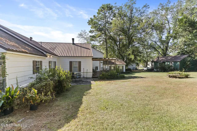 $309,999 | 609 Dabbs Street, Hattiesburg, MS 39401