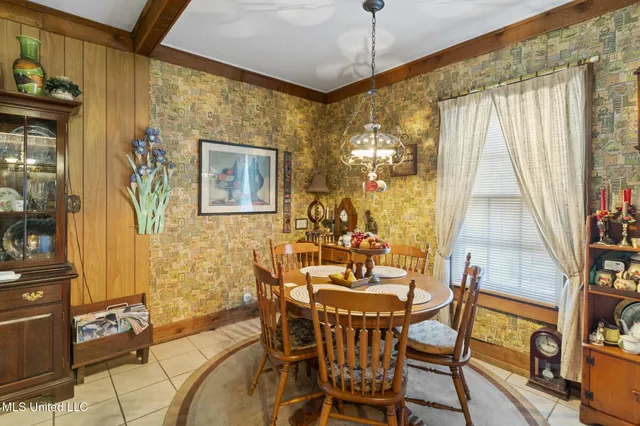 $324,900 | 609 Dabbs Street, Hattiesburg, MS 39401