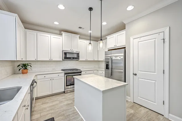 $650,000 | 1044 Pigeon Point, Johns Island, SC 29455