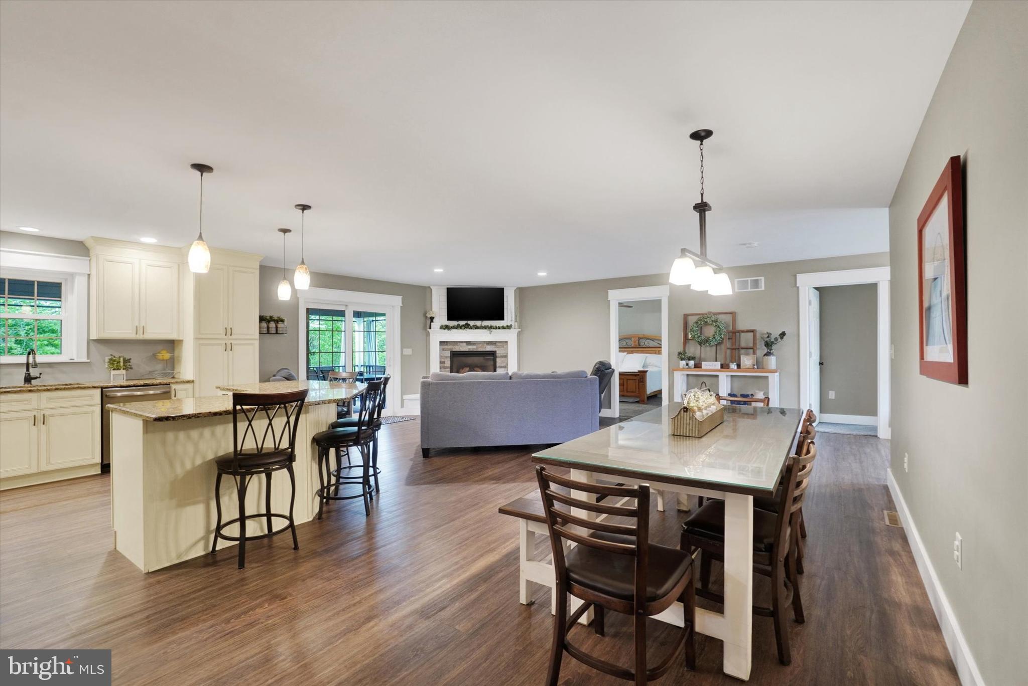1038 Keller Road York, PA 17406 - Photo 4 of 29 Gallery Image 4
