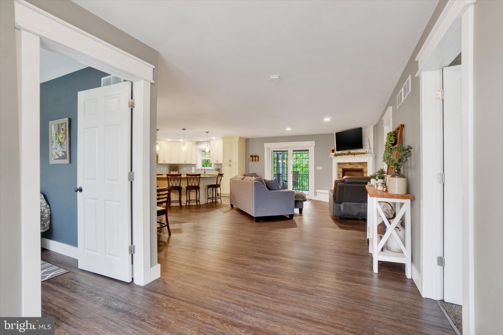 1038 Keller Road York, PA 17406 - Photo 8 of 29 Gallery Image 8