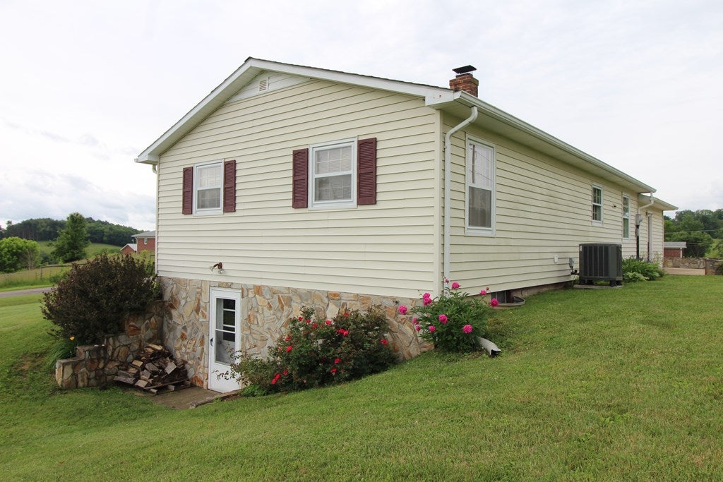 714 Providence Road Fries, VA 24330 - Photo 58 of 75 Gallery Image 58