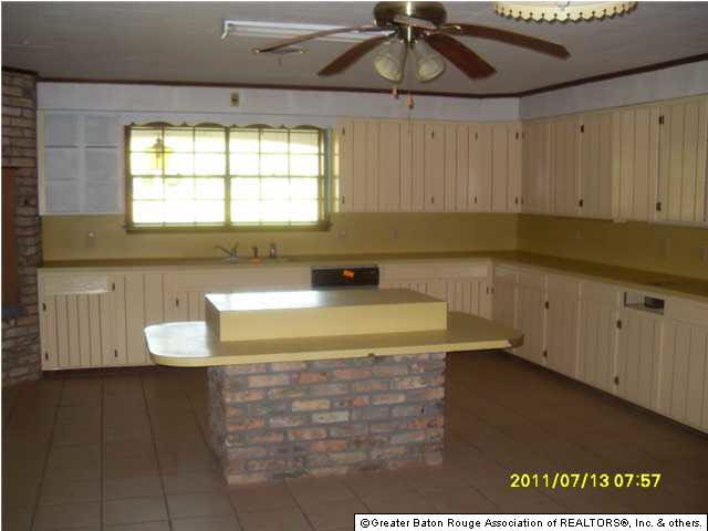 13092 Seles Point Road St. Amant, LA 70774 - Photo 5 of 10 Gallery Image 5