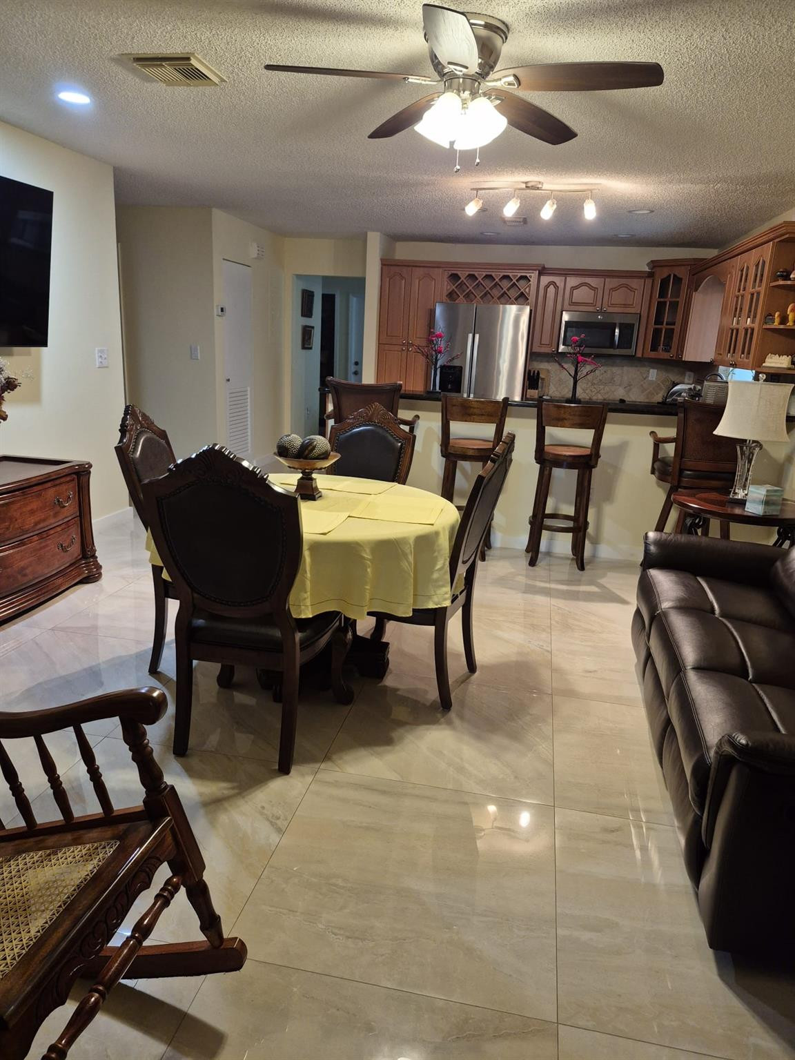 15449 Southwest 35th Terrace Miami, FL 33185 - Photo 7 of 11 Photo 7