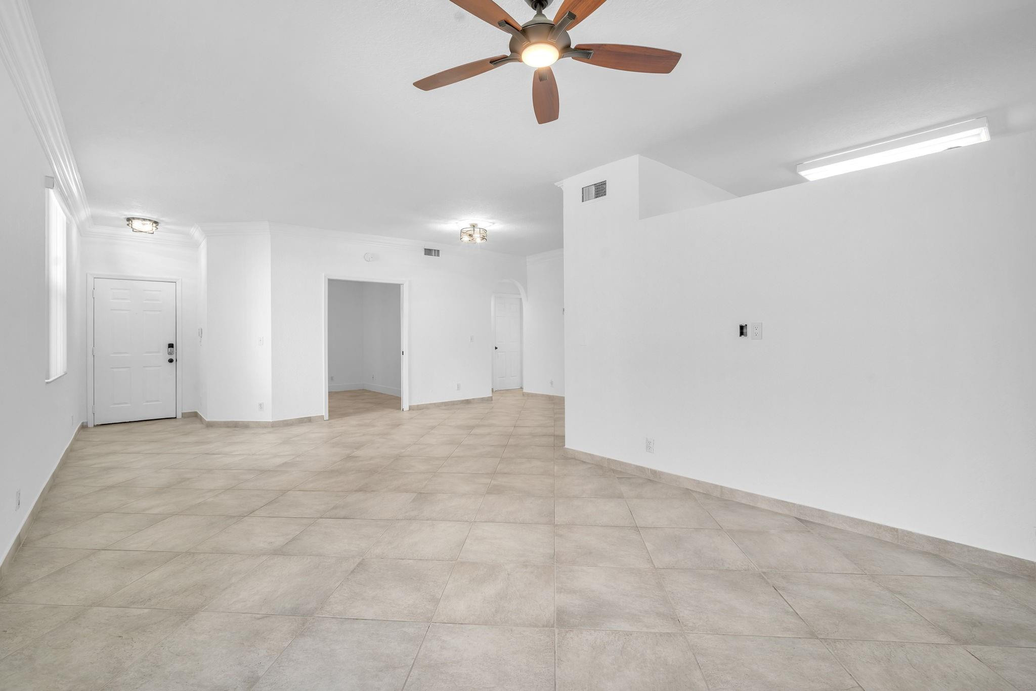 8480 Vía Romana, Unit 86L Boca Raton, FL 33496 - Photo 9 of 38 Photo 9