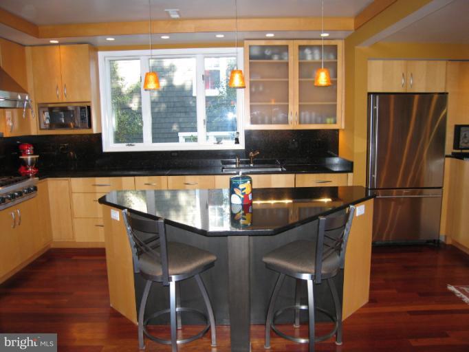 5731 Ridgedale Road Baltimore, MD 21209 - Photo 6 of 29 Kitchen Island