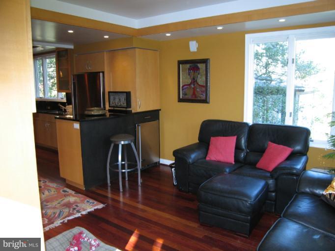 5731 Ridgedale Road Baltimore, MD 21209 - Photo 9 of 29 Family Room