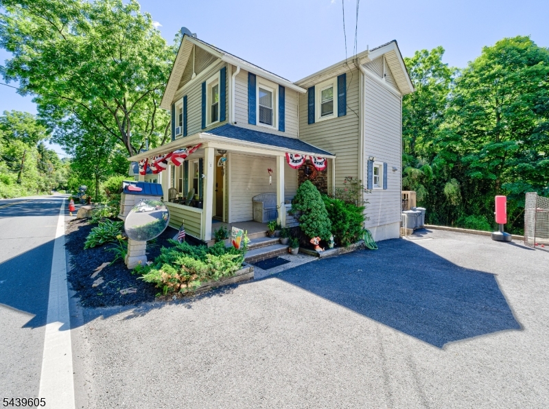 205 Main Road Montville, NJ 07045 - Photo 3 of 28