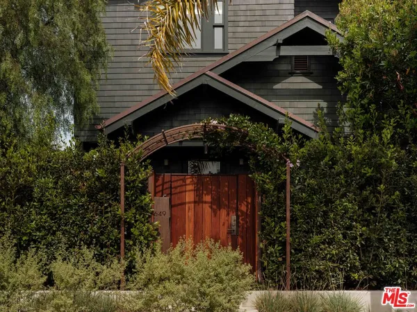 $14,500,000 | 649 Palms Boulevard, Venice, CA 90291