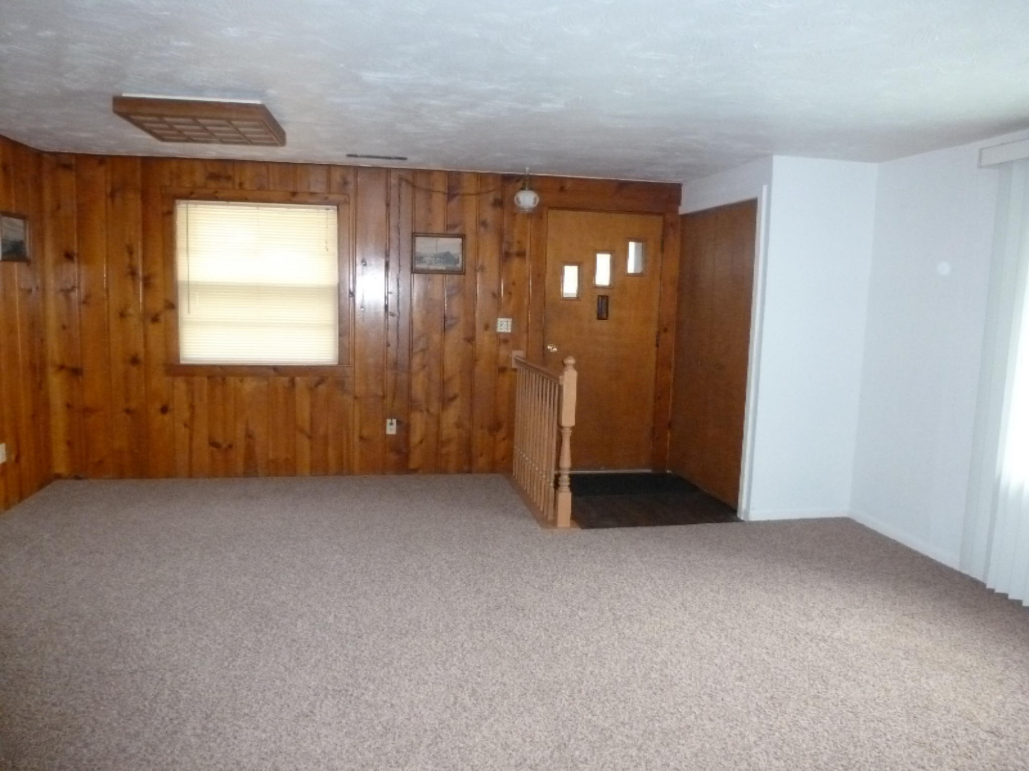 19957 M Highway 60 Three Rivers, MI 49093 - Photo 1 of 5 003