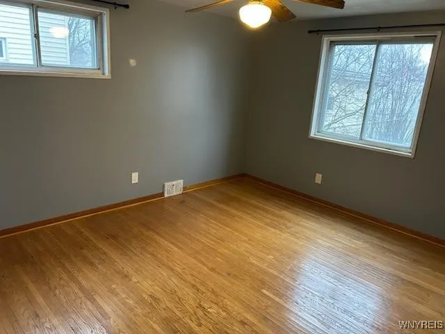 $1,295 | 154 Joseph Drive, Unit 1, Tonawanda, NY 14150