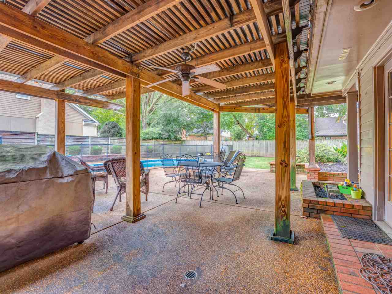 6817 Neshoba Road Memphis, TN 38120 - Photo 7 of 25 Gallery Image 7