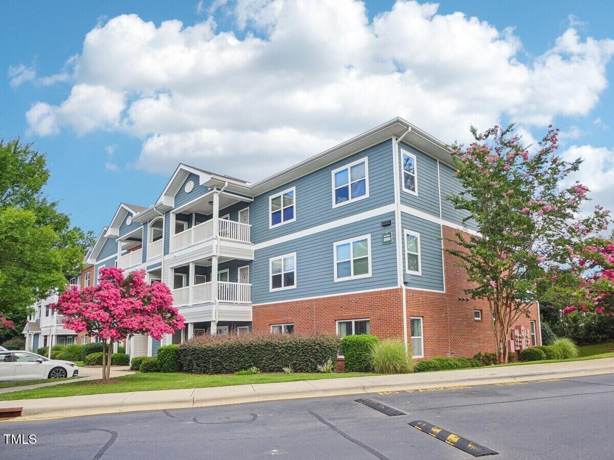1000 Broadstone Way, Unit A2 Apex, NC 27502 - Photo 5 of 42
