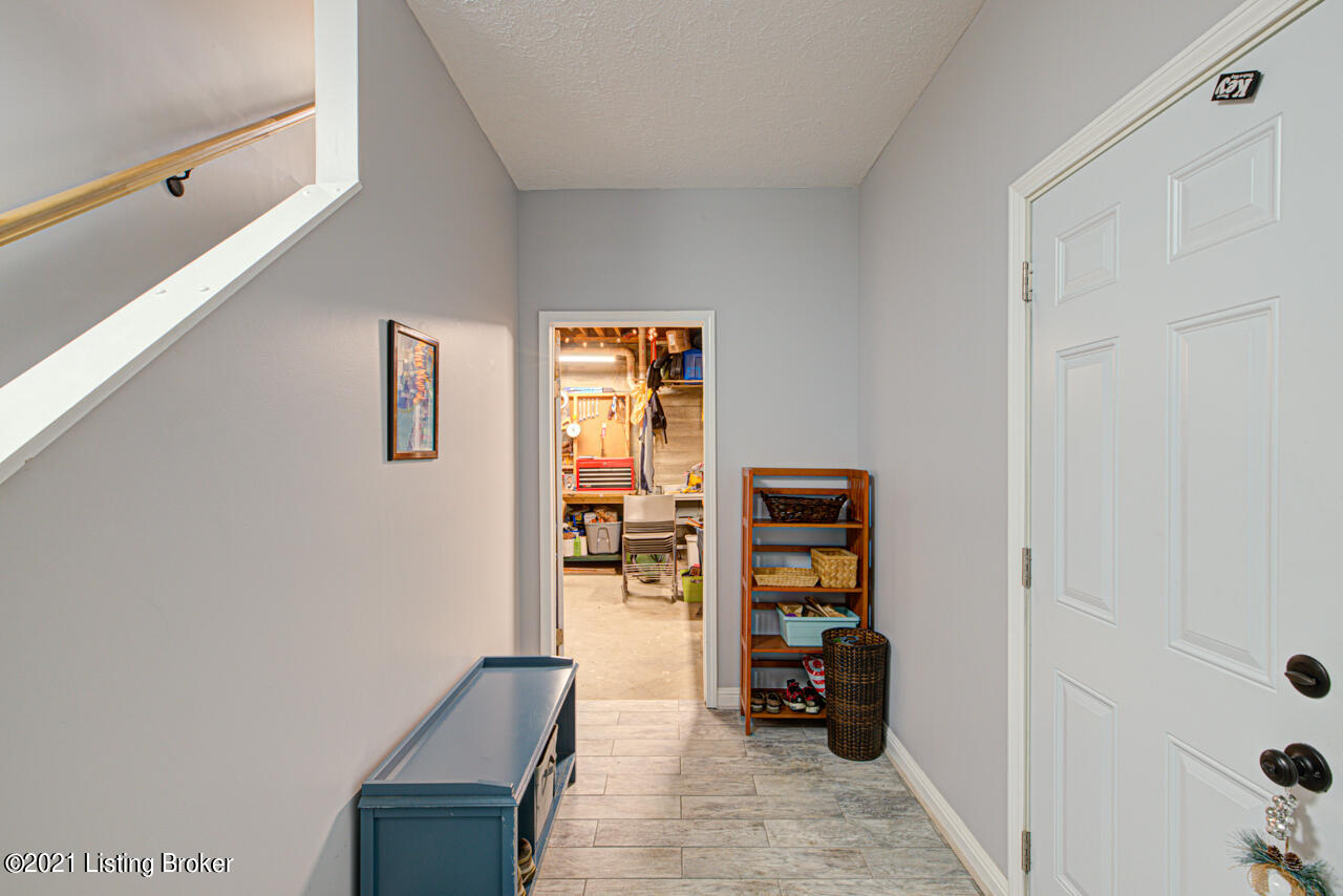 7204 Fox Harbor Road Prospect, KY 40059 - Photo 49 of 71 7204_Fox_Harbor_Rd-51