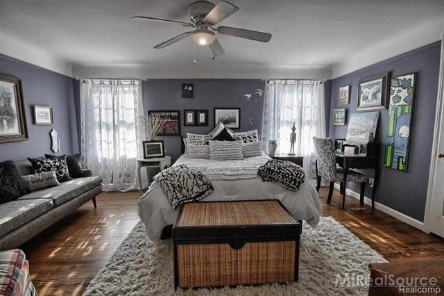 1204 Yorkshire Road Grosse Pointe, MI 48230 - Photo 23 of 24 Pro 22.jpg