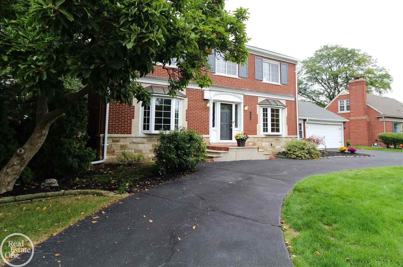 1500 North Renaud Road Grosse Pointe, MI 48236 - Photo 3 of 36 50057167-2.JPG