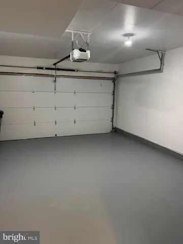 $3,200 | 13236 Rolling Plains Court, Herndon, VA 20171