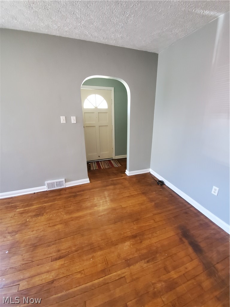 1832 Pickle Road Akron, OH 44312 - Photo 13 of 32