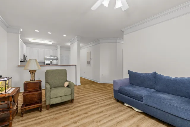 $439,900 | 1025 Riverland Woods Place, Unit 606, Charleston, SC 29412