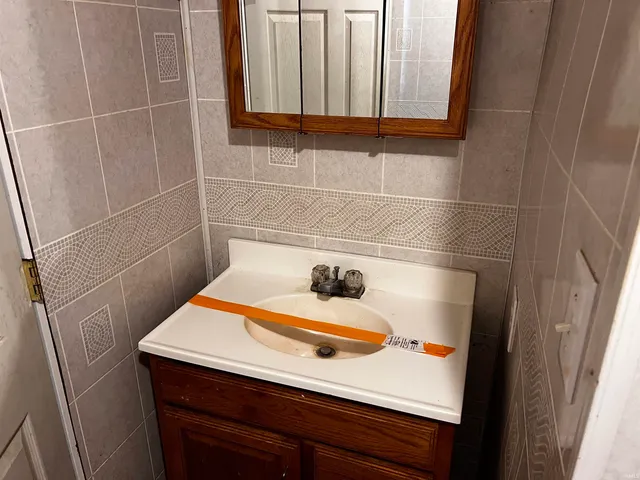 $74,900 | 719 South Morgan Street, Bluffton, IN 46714