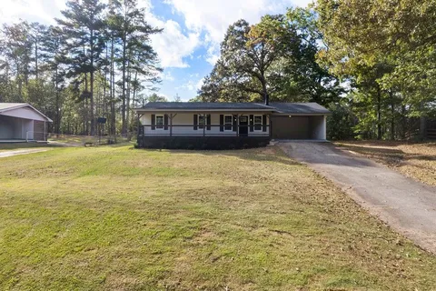 $294,900 | 146 West Wedgewood Circle, Newnan, GA 30263