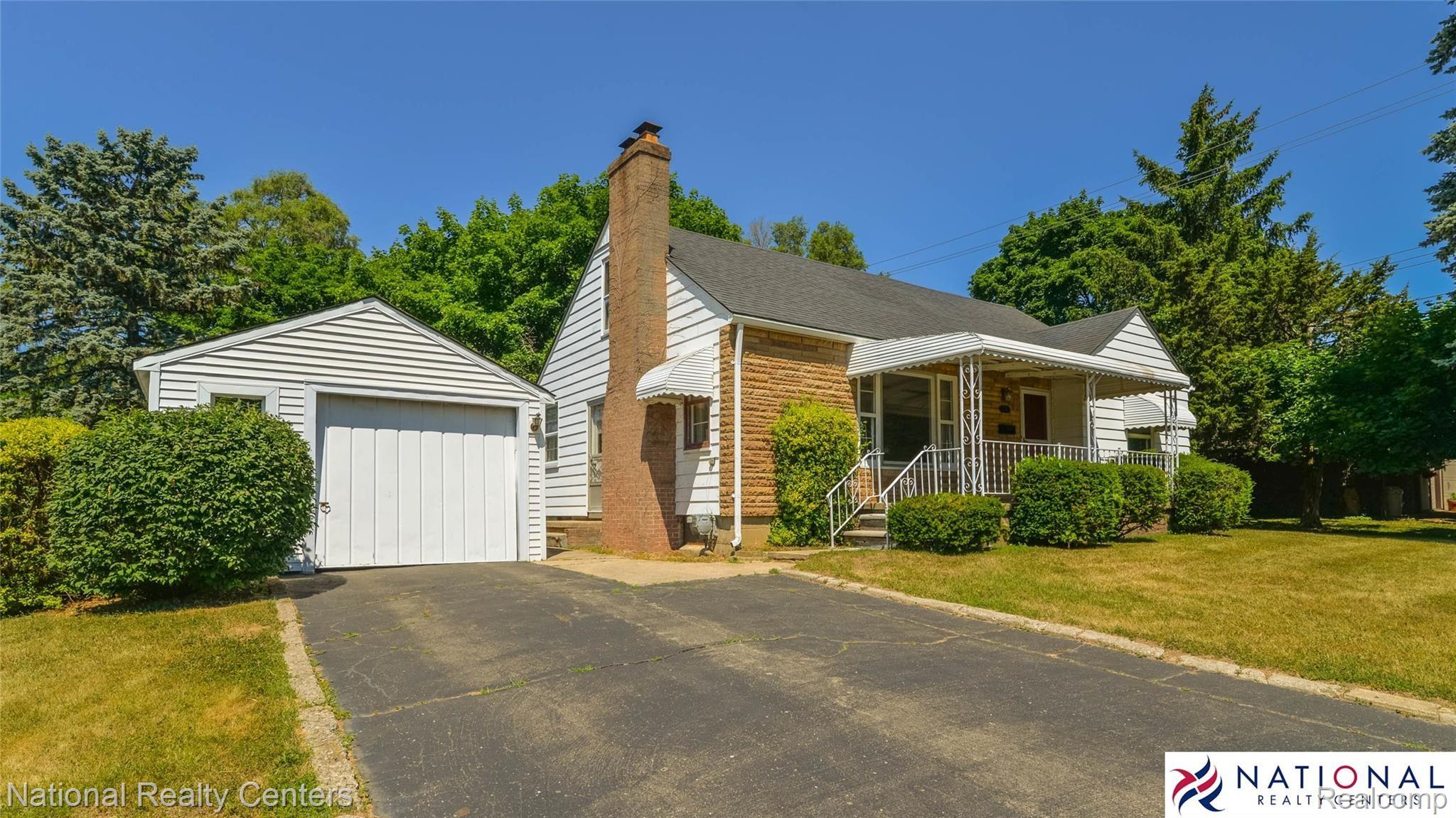 775 Miller Avenue Rochester, MI 48307 - Photo 2 of 18 dsc_8144.jpg