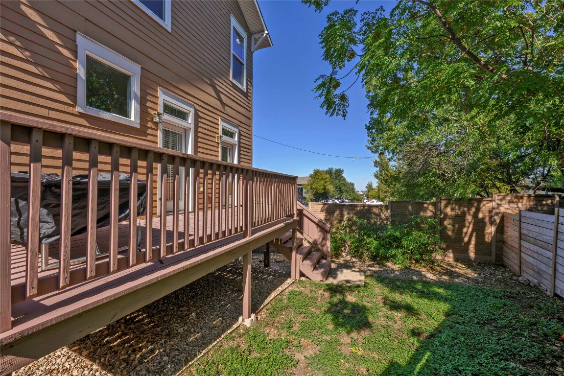 2128 Sage Creek Loop Austin, TX 78704 - Photo 29 of 32