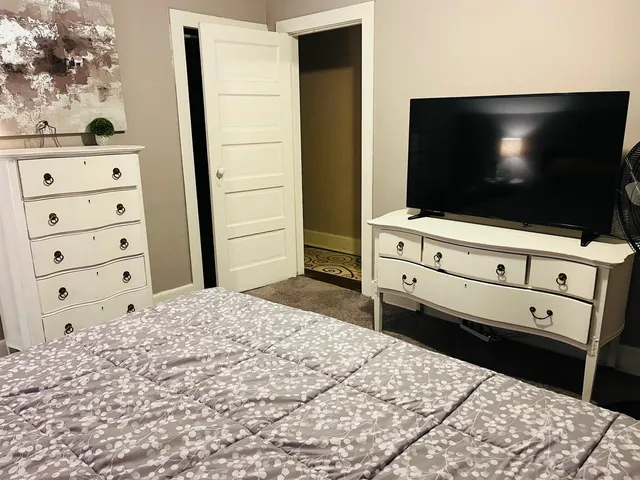 $180,000 | 533 West 10th Avenue, Oshkosh, WI 54902