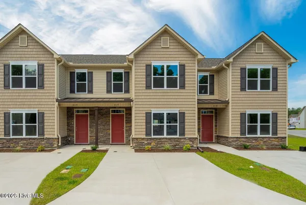 $1,475 | 317 Glenellen Loop Road, Midway Park, NC 28544