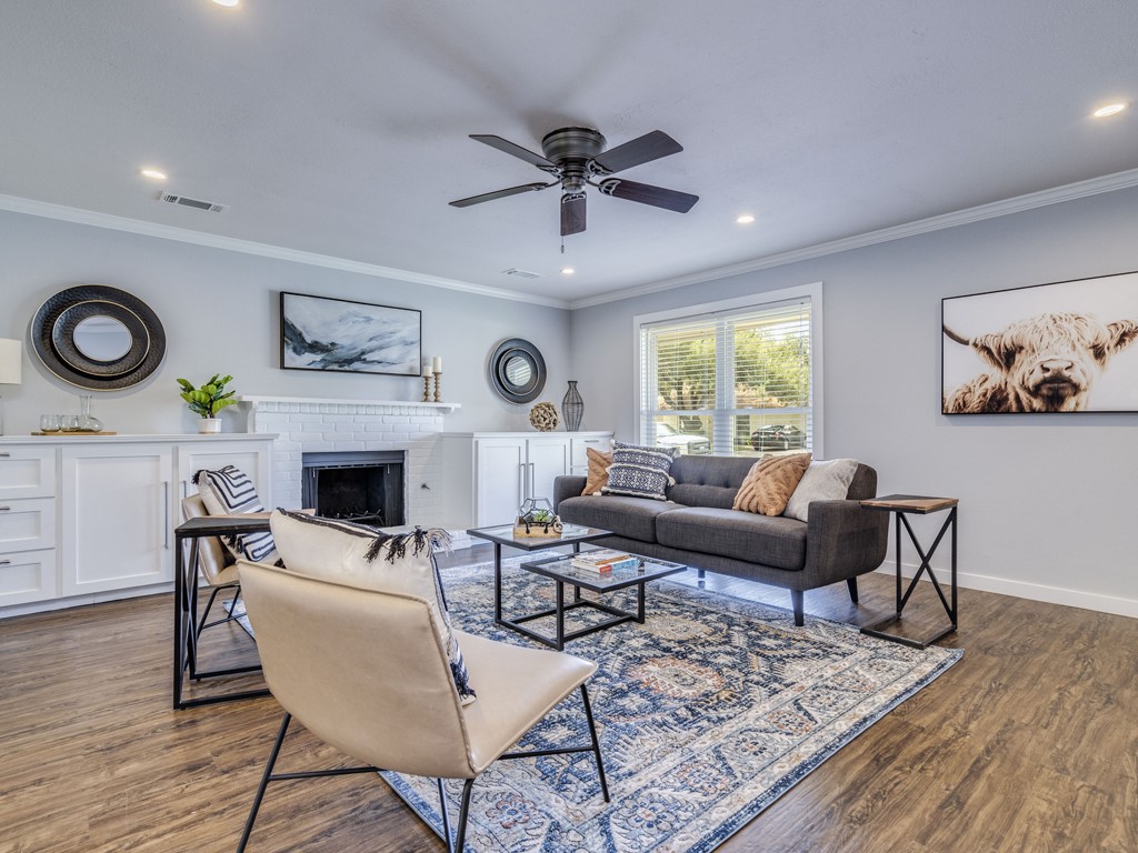 11405 Pyreneese Drive Austin, TX 78759 - Photo 10 of 37