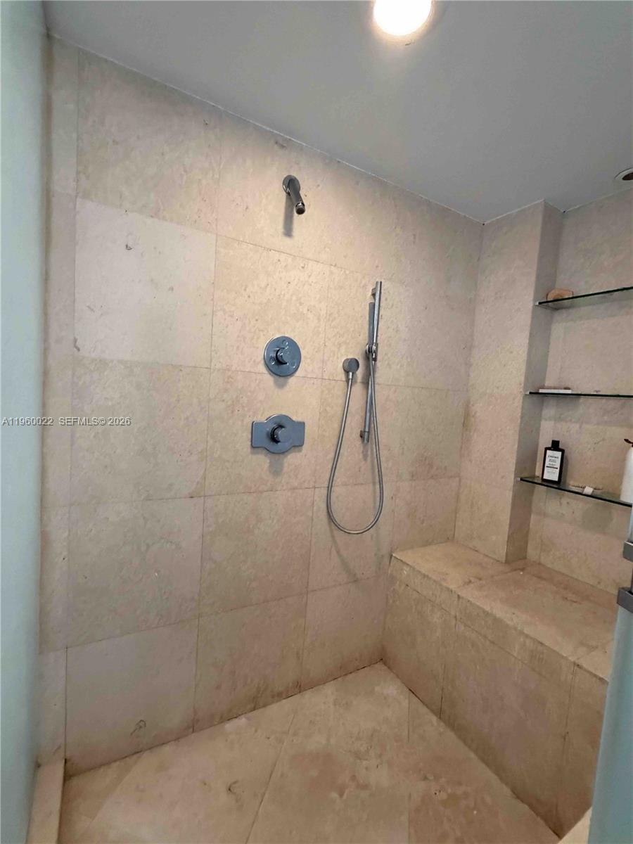 450 Alton Road, Unit 2610 Miami Beach, FL 33139 - Photo 14 of 37