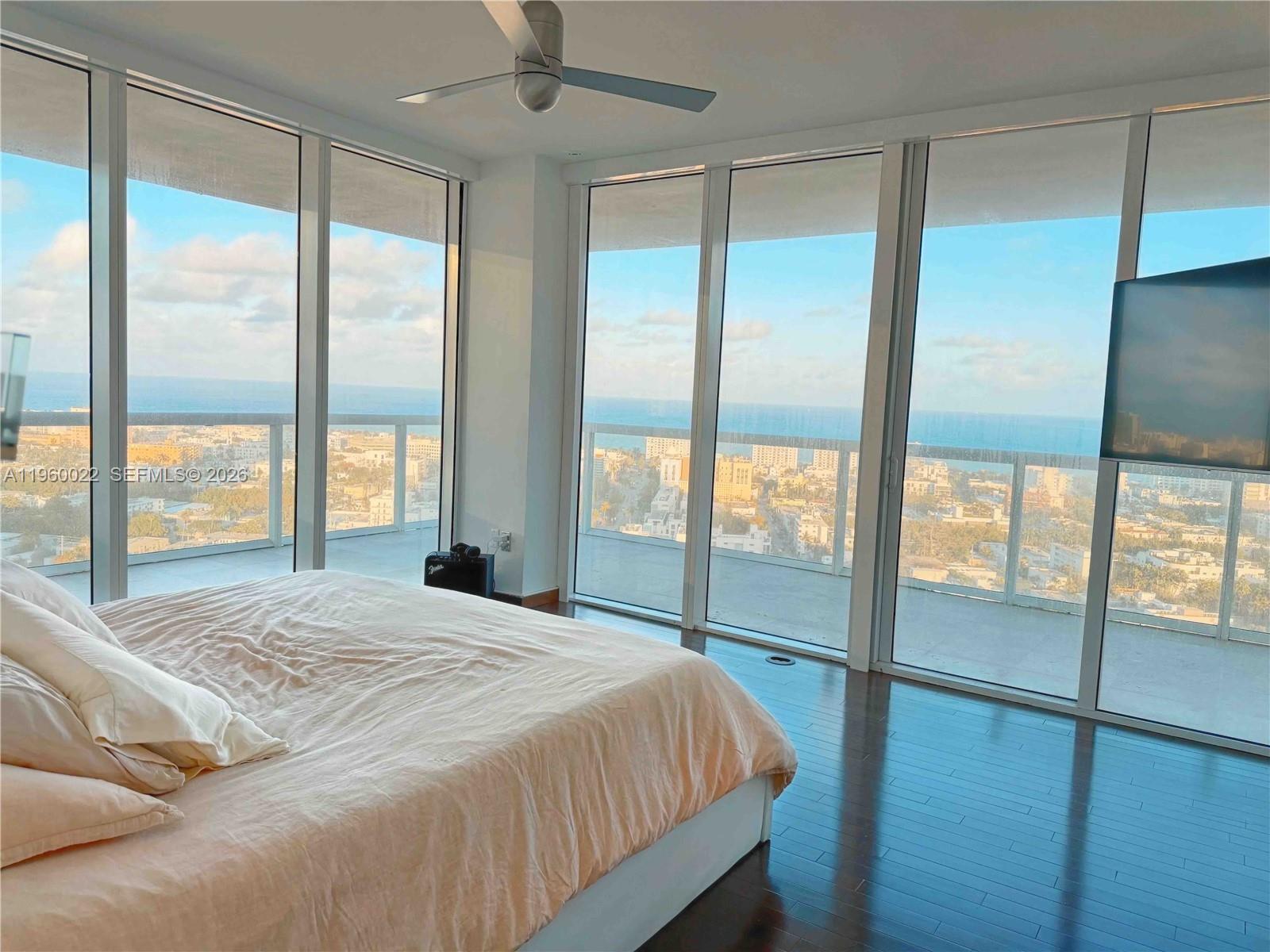 450 Alton Road, Unit 2610 Miami Beach, FL 33139 - Photo 10 of 37