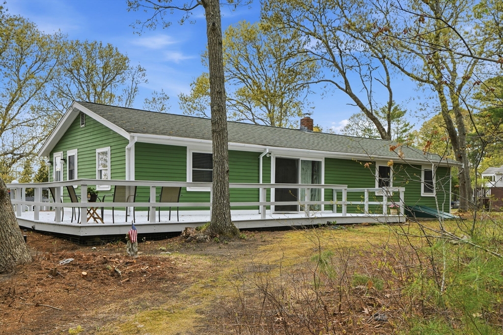 94 Edgewater Drive Wareham, MA 02571 - Photo 6 of 37