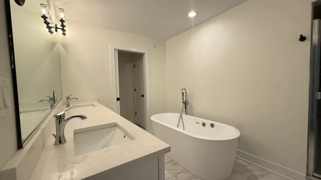 $500,000 | 417 West Pierce Road, Itasca, IL 60143