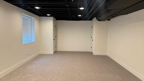 $500,000 | 417 West Pierce Road, Itasca, IL 60143