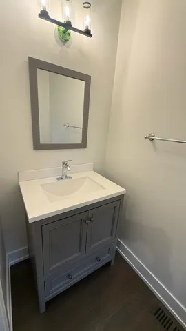 $500,000 | 417 West Pierce Road, Itasca, IL 60143