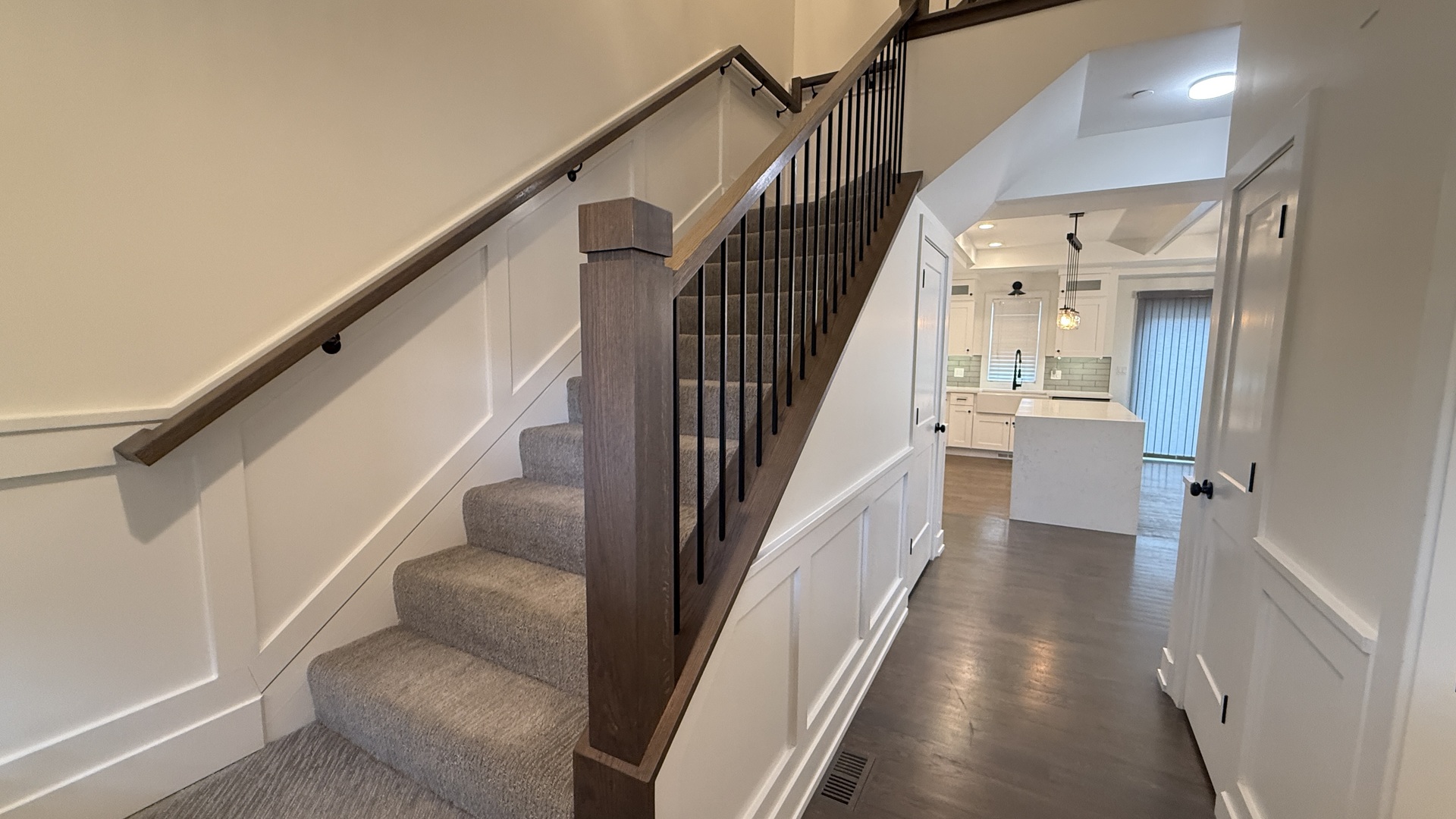 417 West Pierce Road Itasca, IL 60143 - Photo 10 of 32