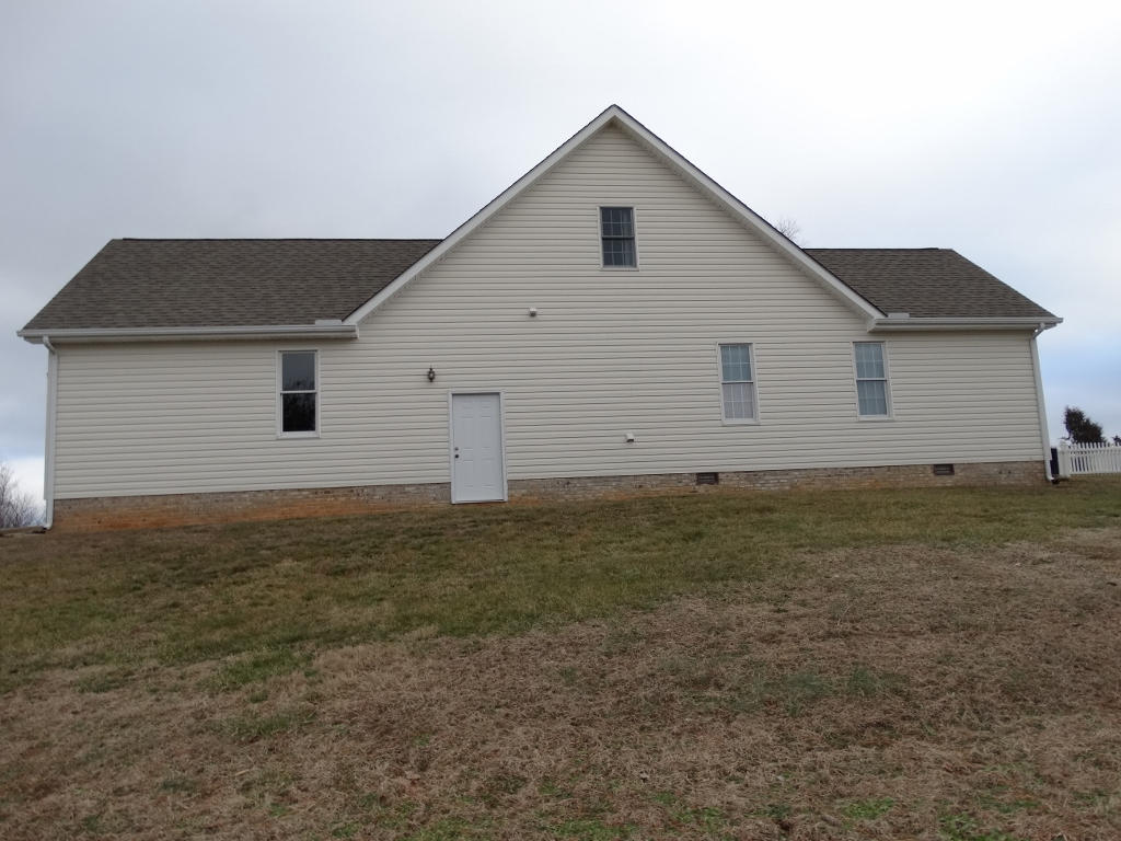 310 Crockett Road Harrogate, TN 37752 - Photo 33 of 40 DSC00137 (1024x768)
