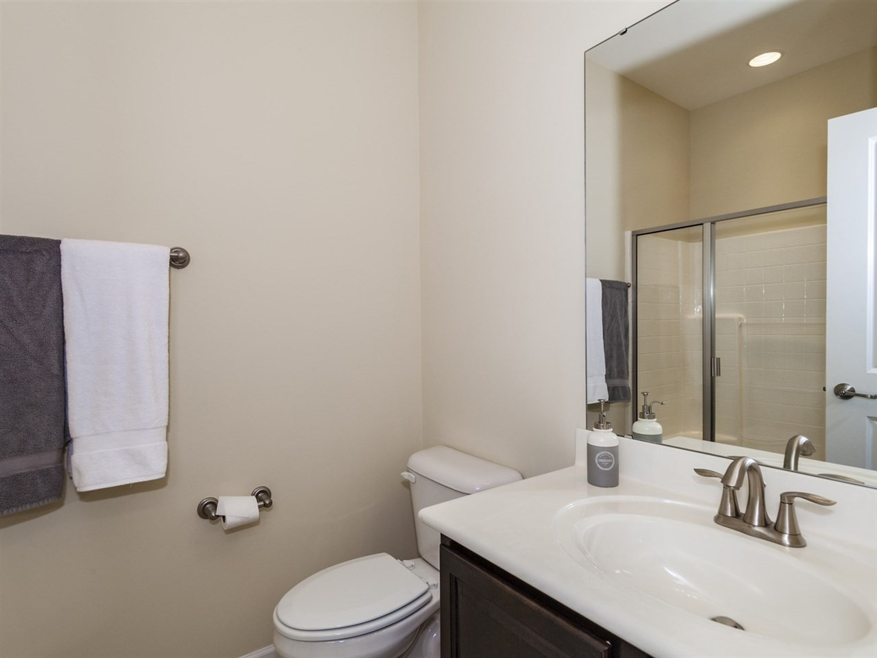 1310 Cornell Place Raleigh, NC 27607 - Photo 10 of 25 First floor full bath
